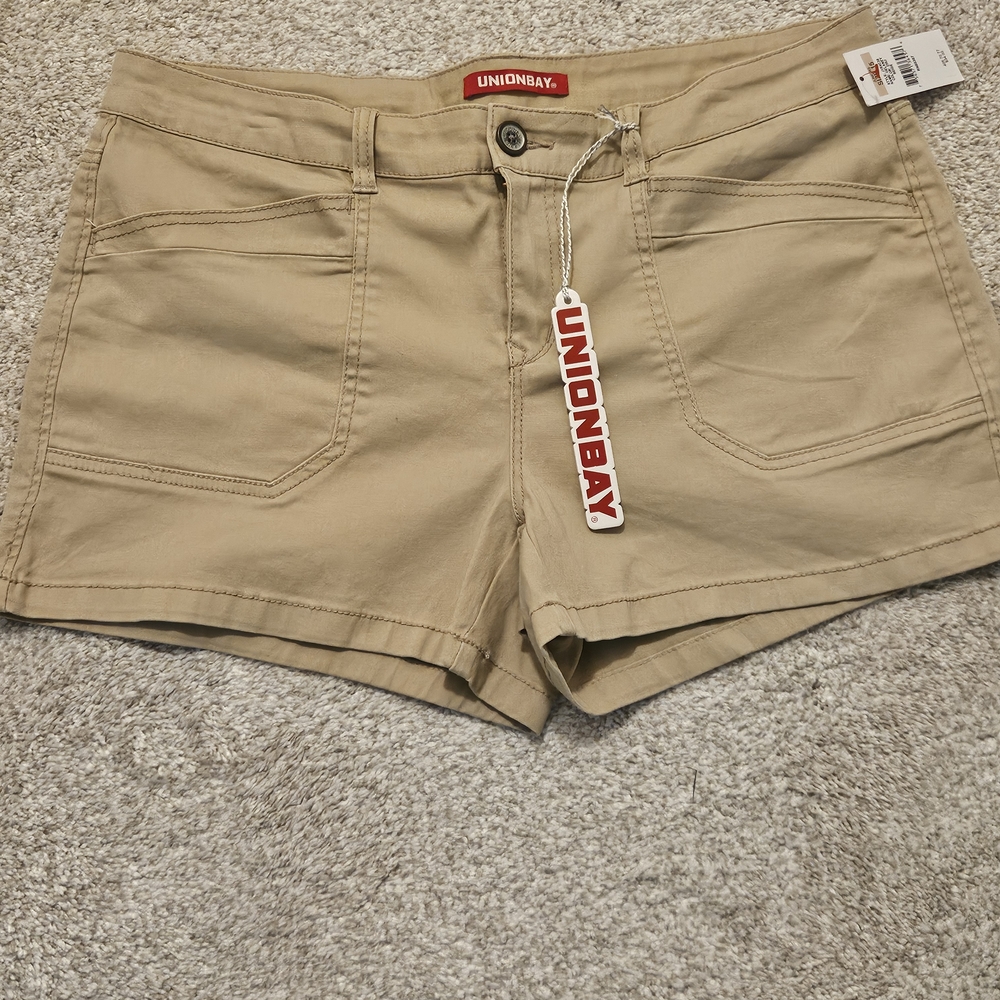 UNIONBAY Women's Khaki Cargo Shorts